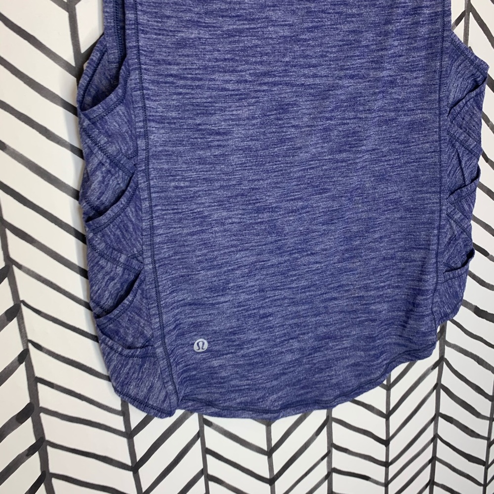 🔸 Lululemon var-city muscle tank hero blue size 4 - Picture 6 of 8